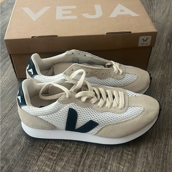 veja rio branco aircell “Lunar Nautico” Sneakers size 6 new in box, navy/gray - Picture 5 of 12